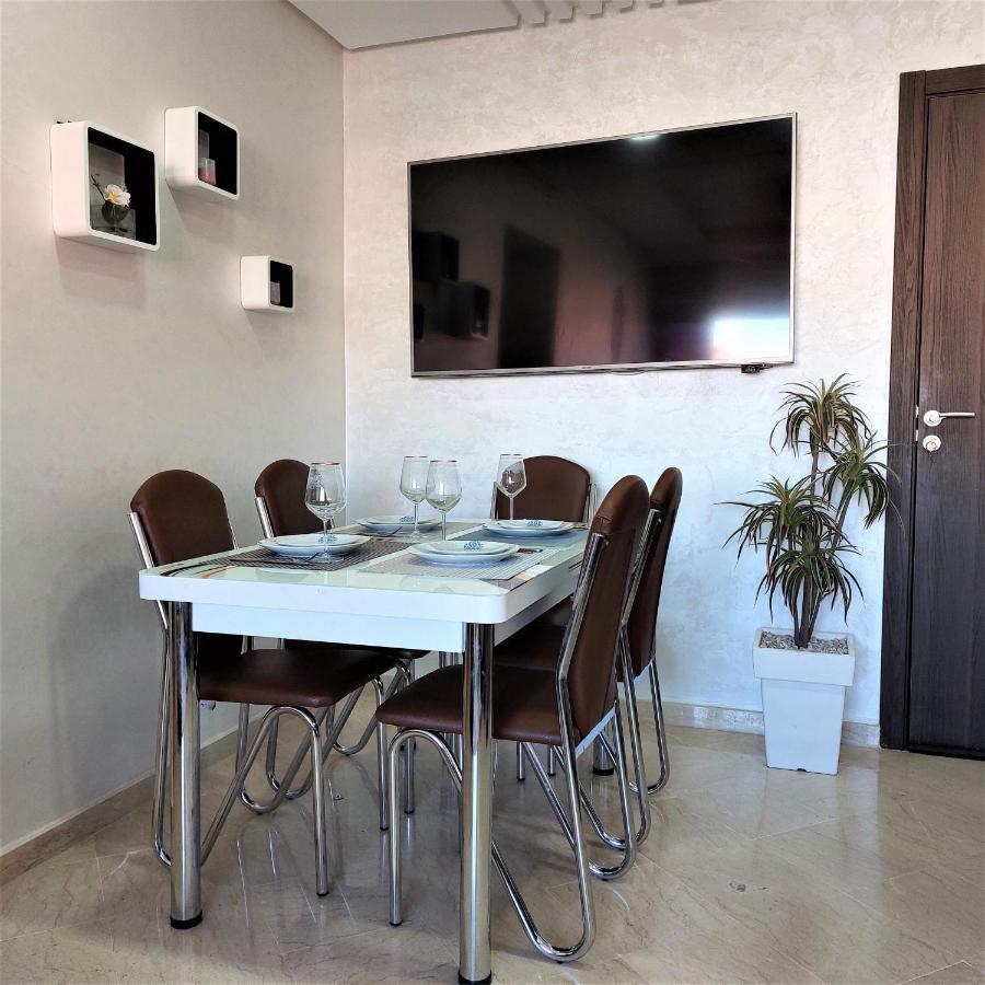 Appartement Pour Familles En Residence Avec Piscine Et Wifi マラケシュ エクステリア 写真