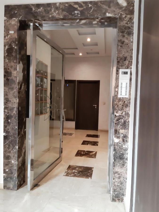 Appartement Pour Familles En Residence Avec Piscine Et Wifi マラケシュ エクステリア 写真