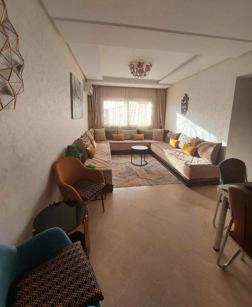 Appartement Pour Familles En Residence Avec Piscine Et Wifi マラケシュ エクステリア 写真